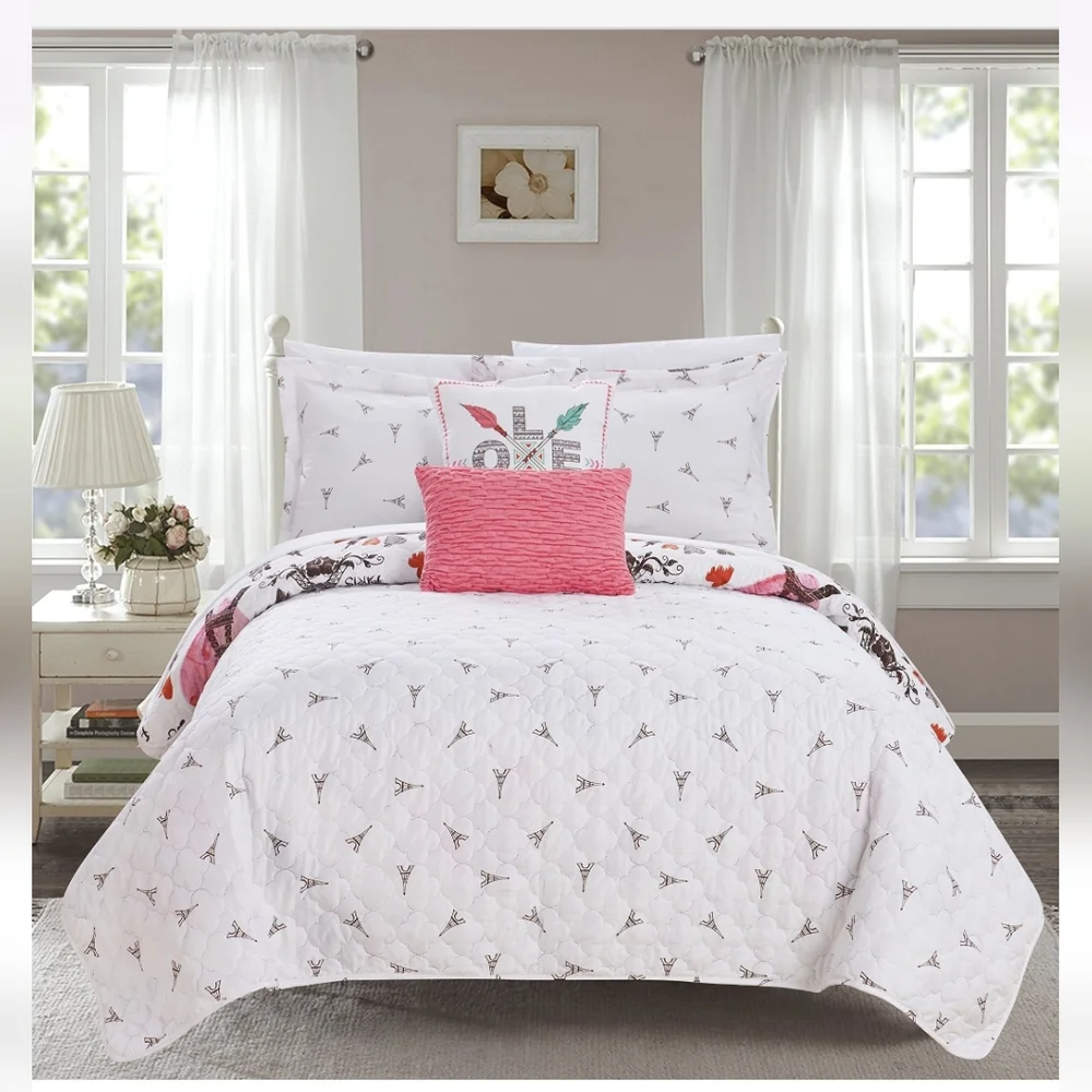 Chic Paris Bedspread Set with Pink and White Design (Reversible) - Picture 2 of 7